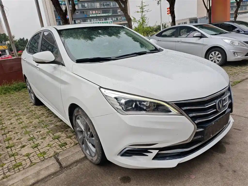 Changan Eado DT — фото 4