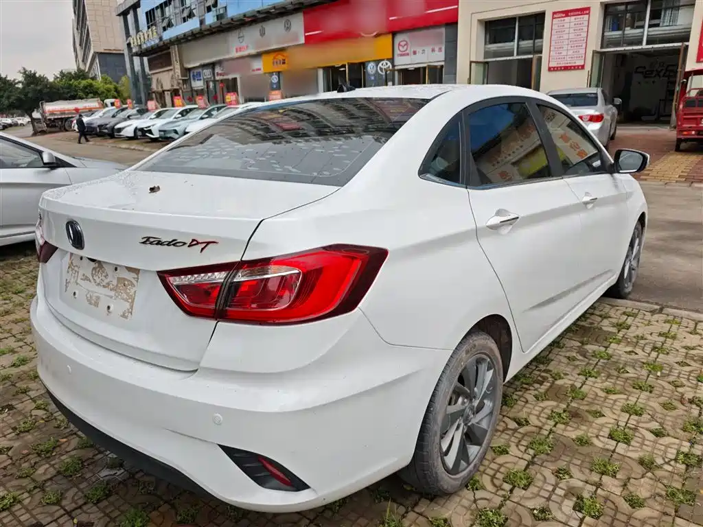Changan Eado DT — фото 7