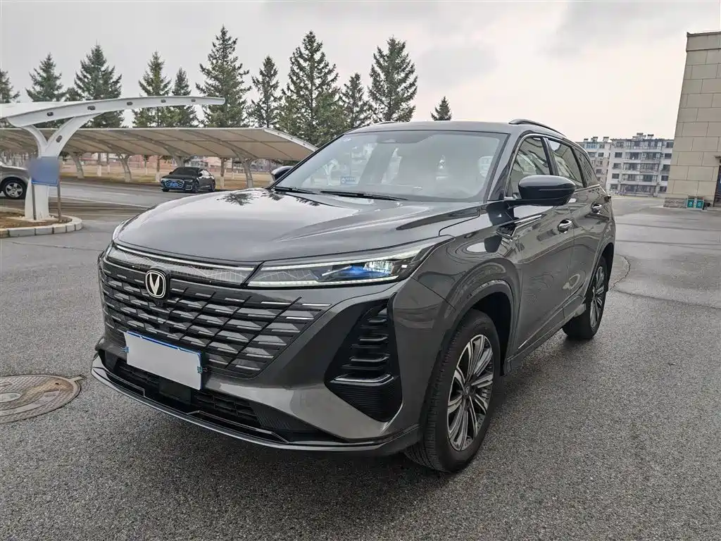 Changan CS75 PLUS — фото 2