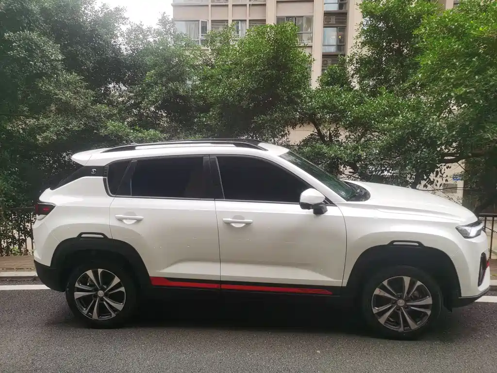 Changan CS35PLUS — фото 4