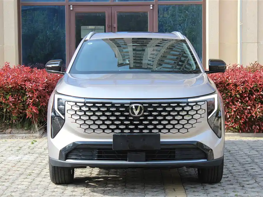 Changan CS55PLUS — фото 3