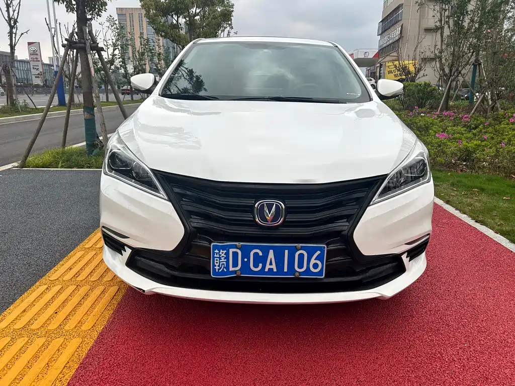 Changan Eado DT — фото 2