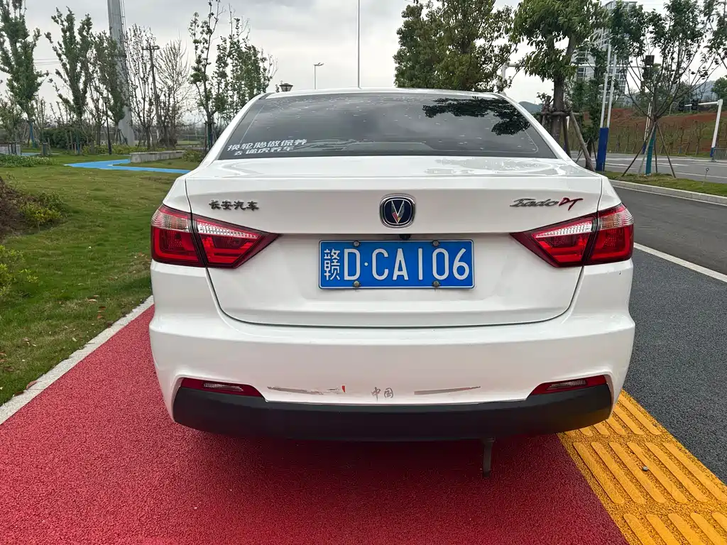 Changan Eado DT — фото 10