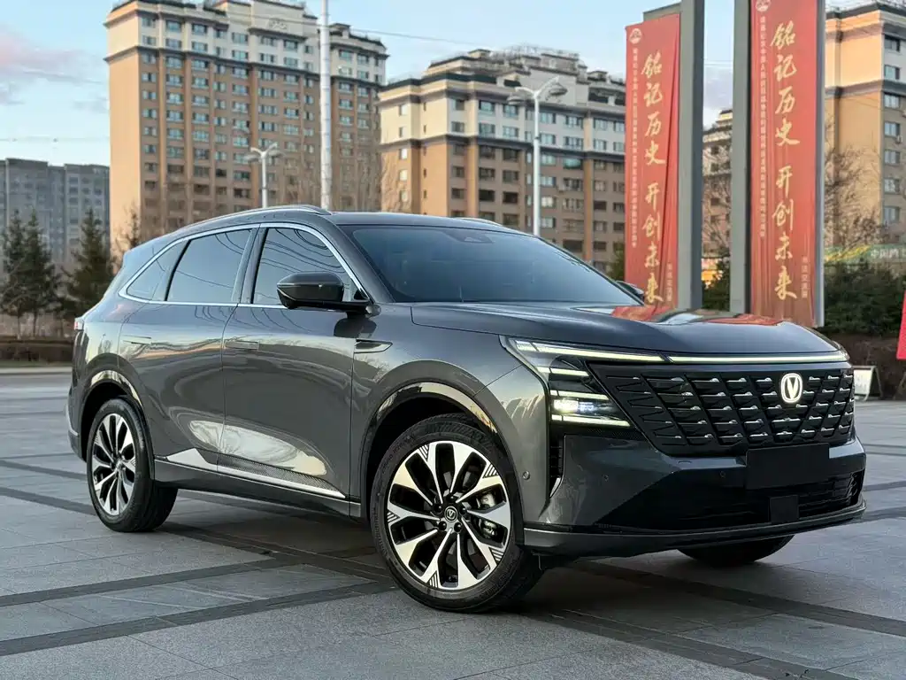 Changan CS75 PLUS — фото 3