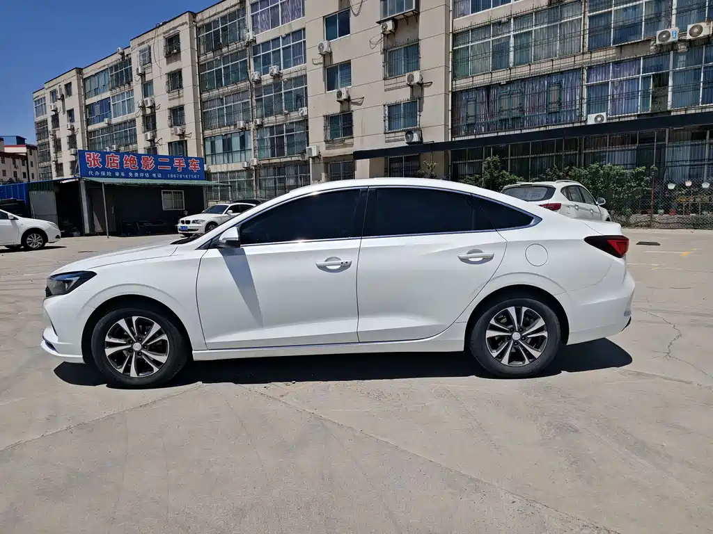 Changan Eado — фото 15