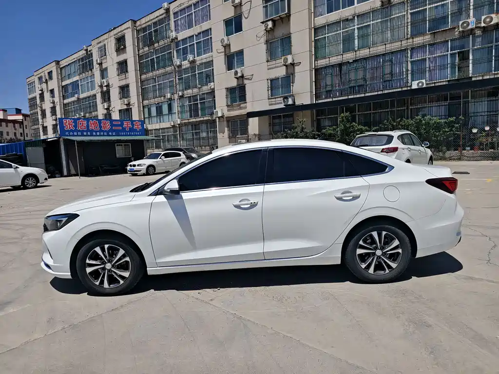 Changan Eado — фото 17