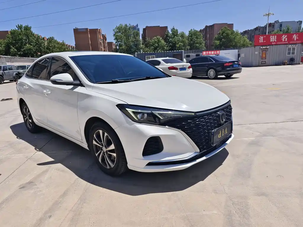 Changan Eado — фото 20