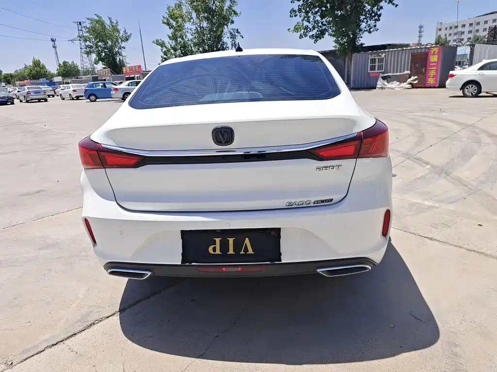 Changan Eado — фото 10