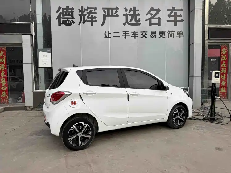 Changan Benben E-Star — фото 3