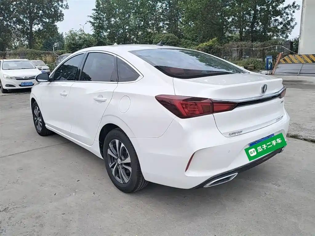 Changan Eado — фото 5