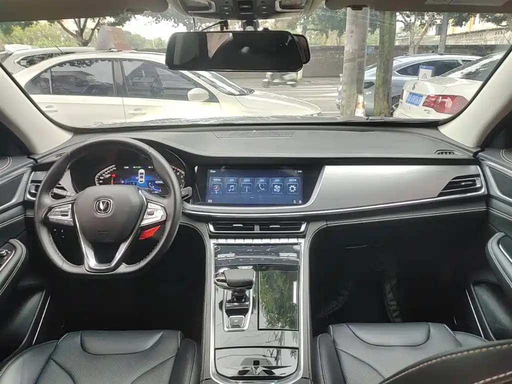 Changan CS85 COUPE — фото 10