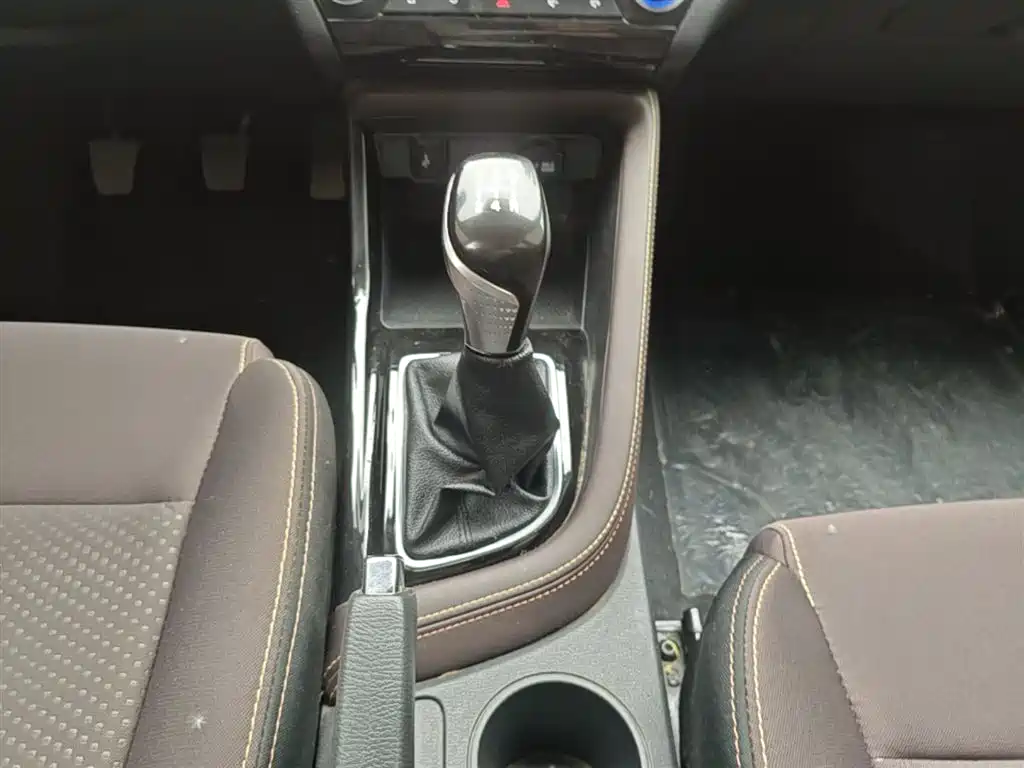 Changan Eado DT — фото 14