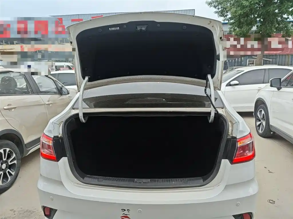 Changan Eado DT — фото 19