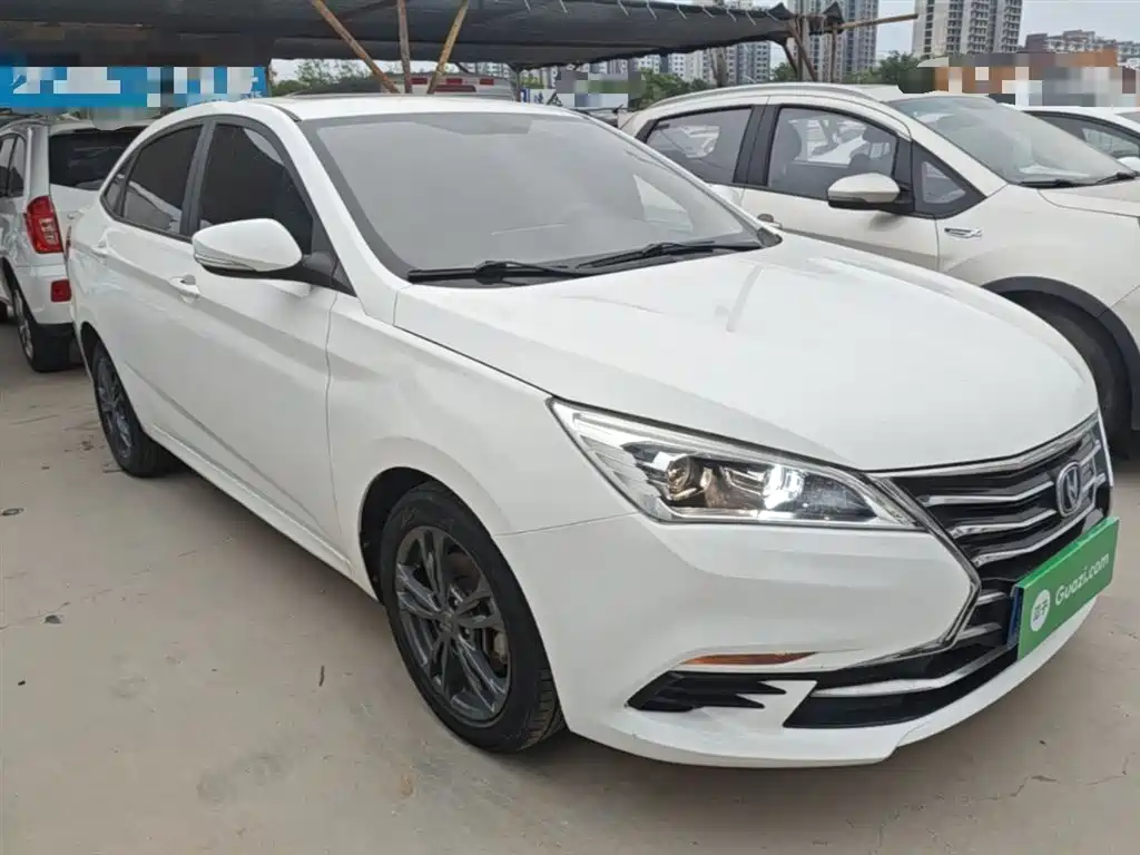Changan Eado DT — фото 4