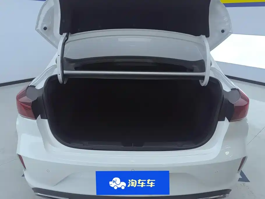 Changan Eado — фото 4