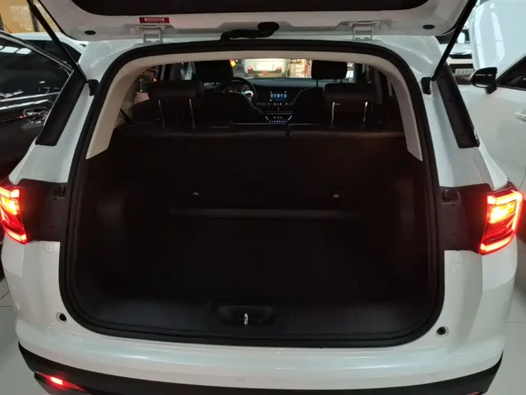 Changan CS35PLUS — фото 19