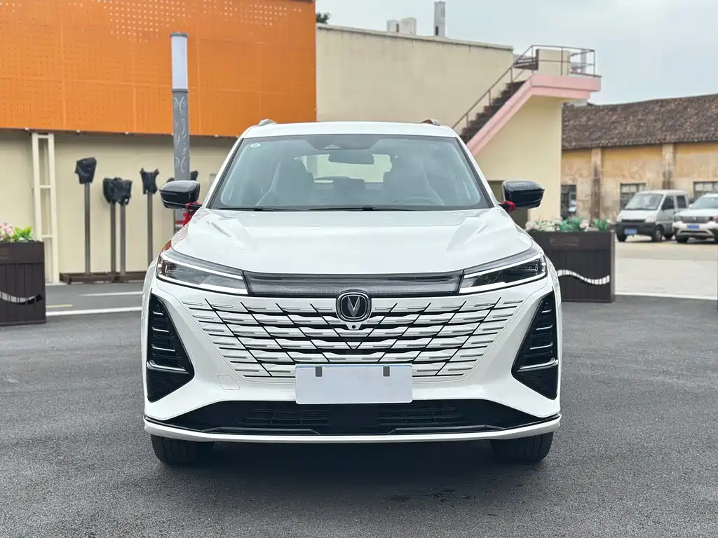 Changan CS75 PLUS — фото 2
