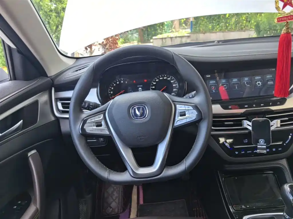 Changan CS35PLUS — фото 11