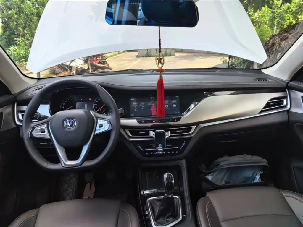 Changan CS35PLUS — фото 10