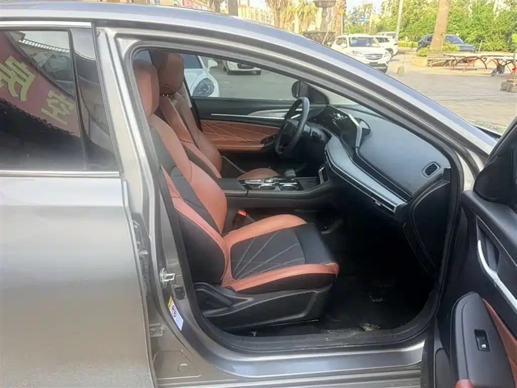 Changan Eado — фото 5