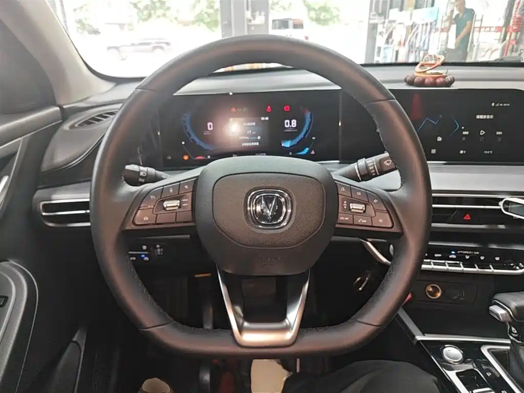 Changan Eado — фото 11