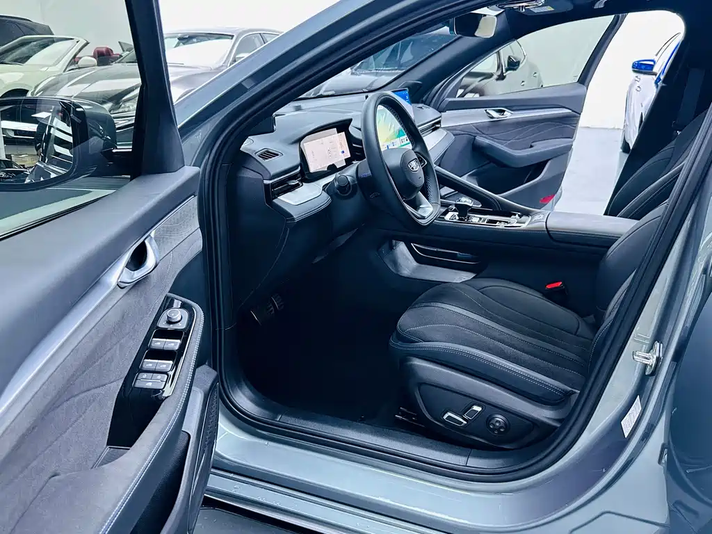 Geely Preface — фото 4
