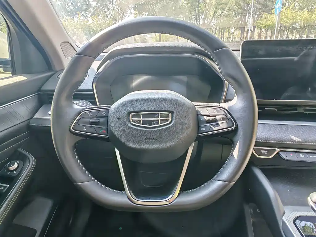 Geely Preface — фото 15