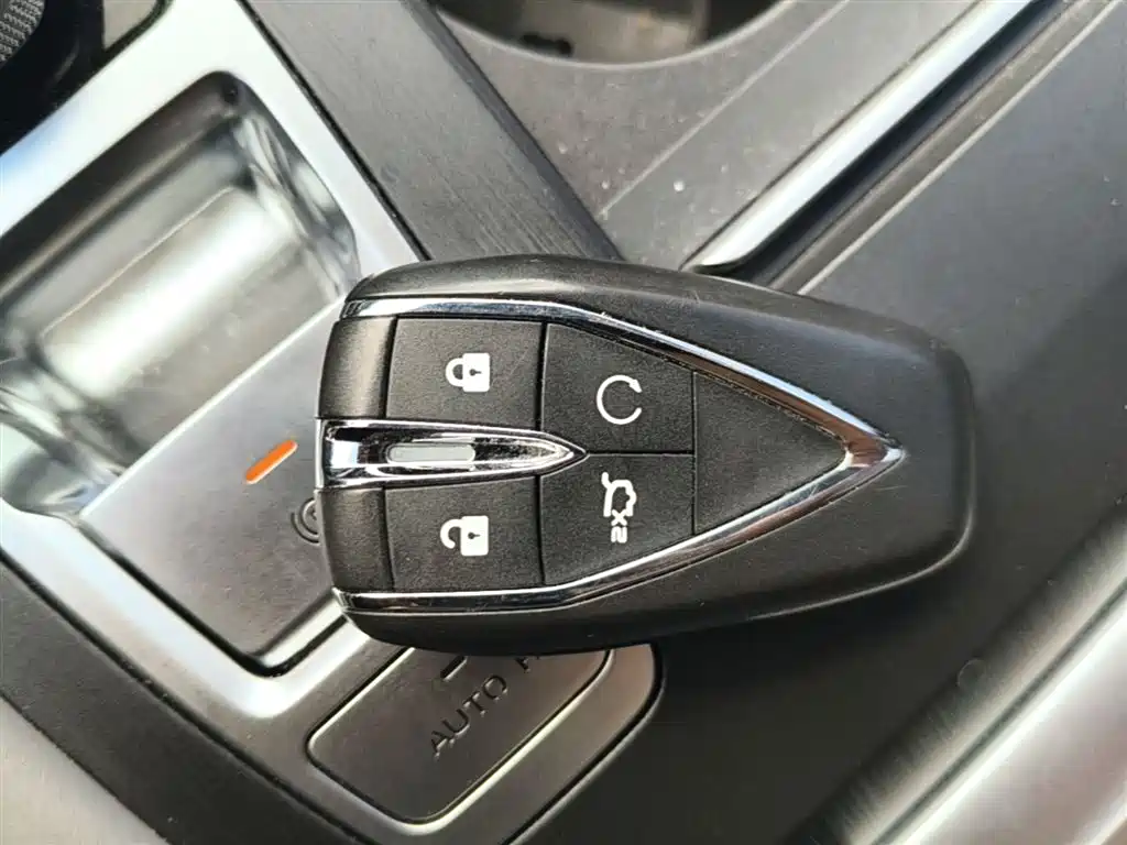 Changan CS75 PLUS — фото 9