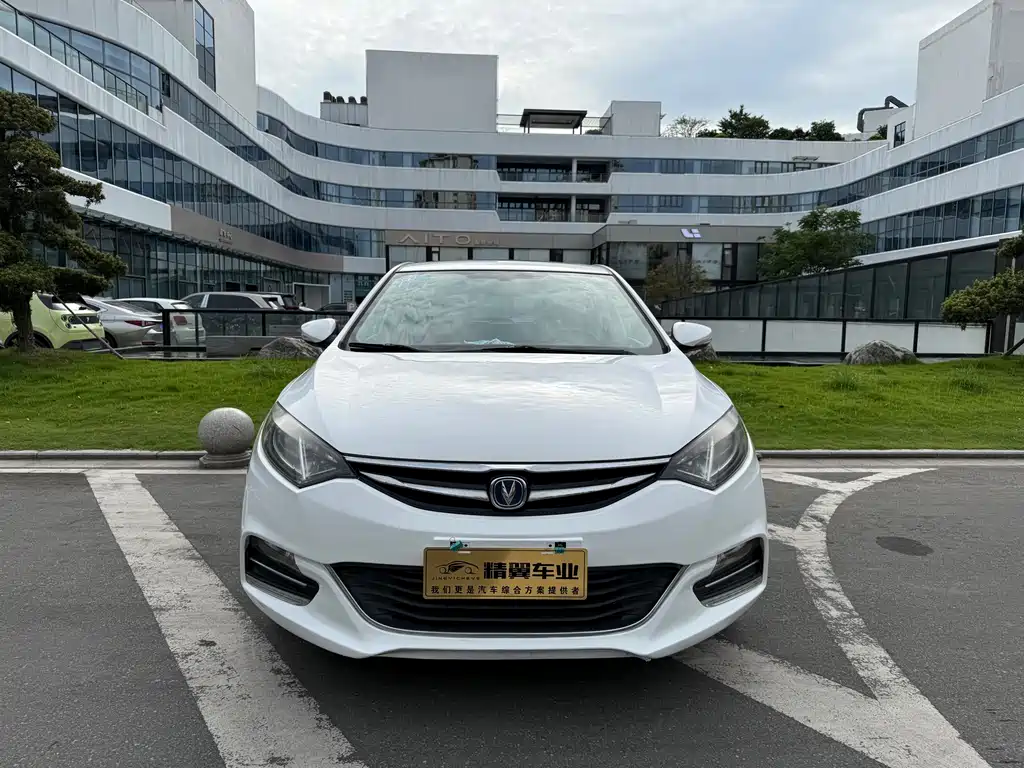 Changan Eado XT — фото 2