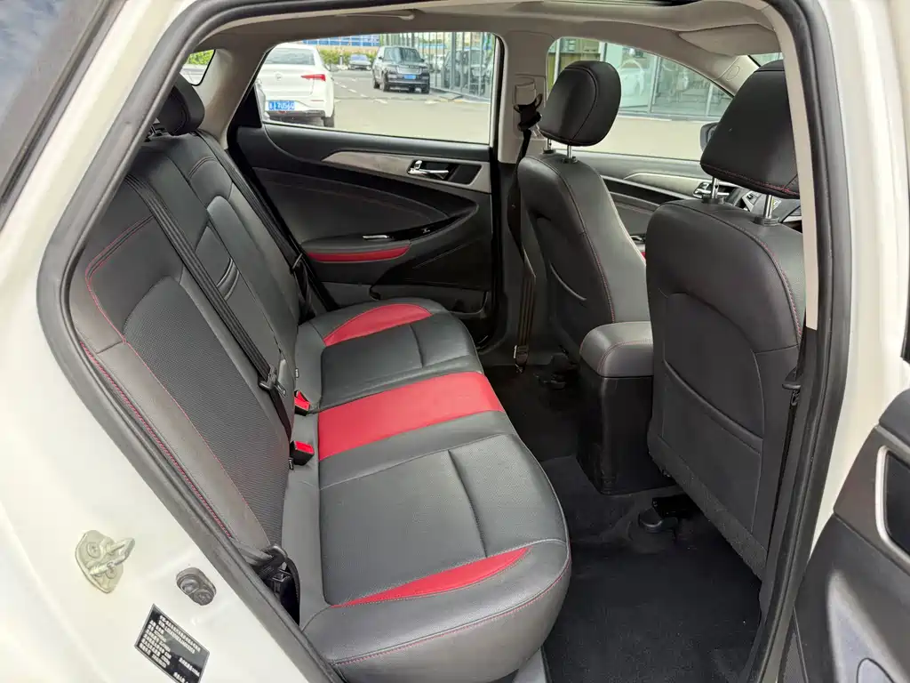 Changan Eado XT — фото 14