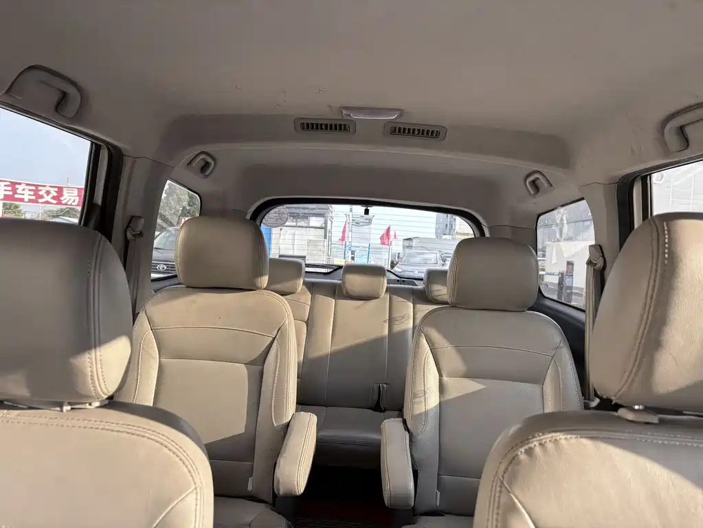 Changhe Changhe M70 — фото 6