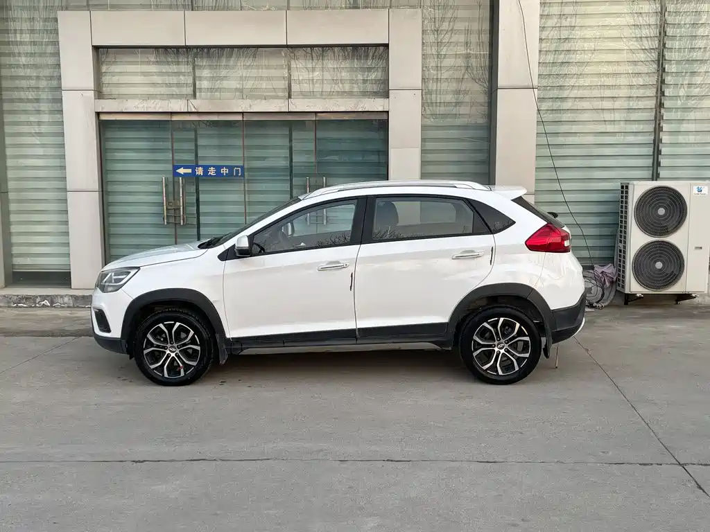 Chery Tiggo 3x — фото 3
