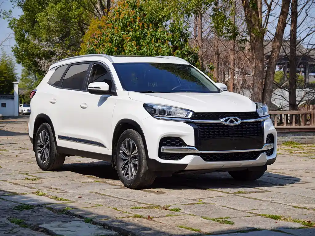 Chery Tiggo 8 — фото 3