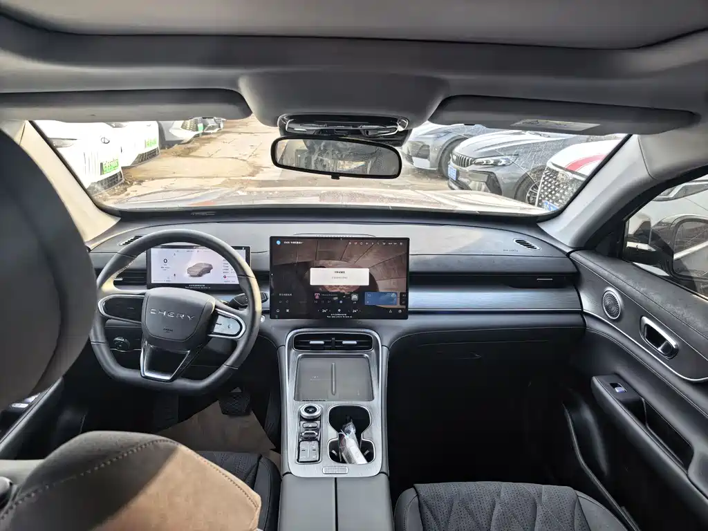 Chery Tiggo 8 PLUS — фото 8