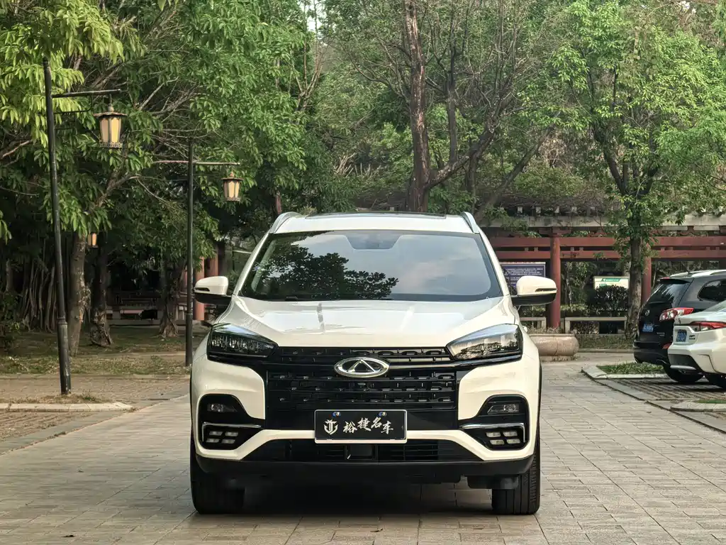 Chery Tiggo 8 — фото 2