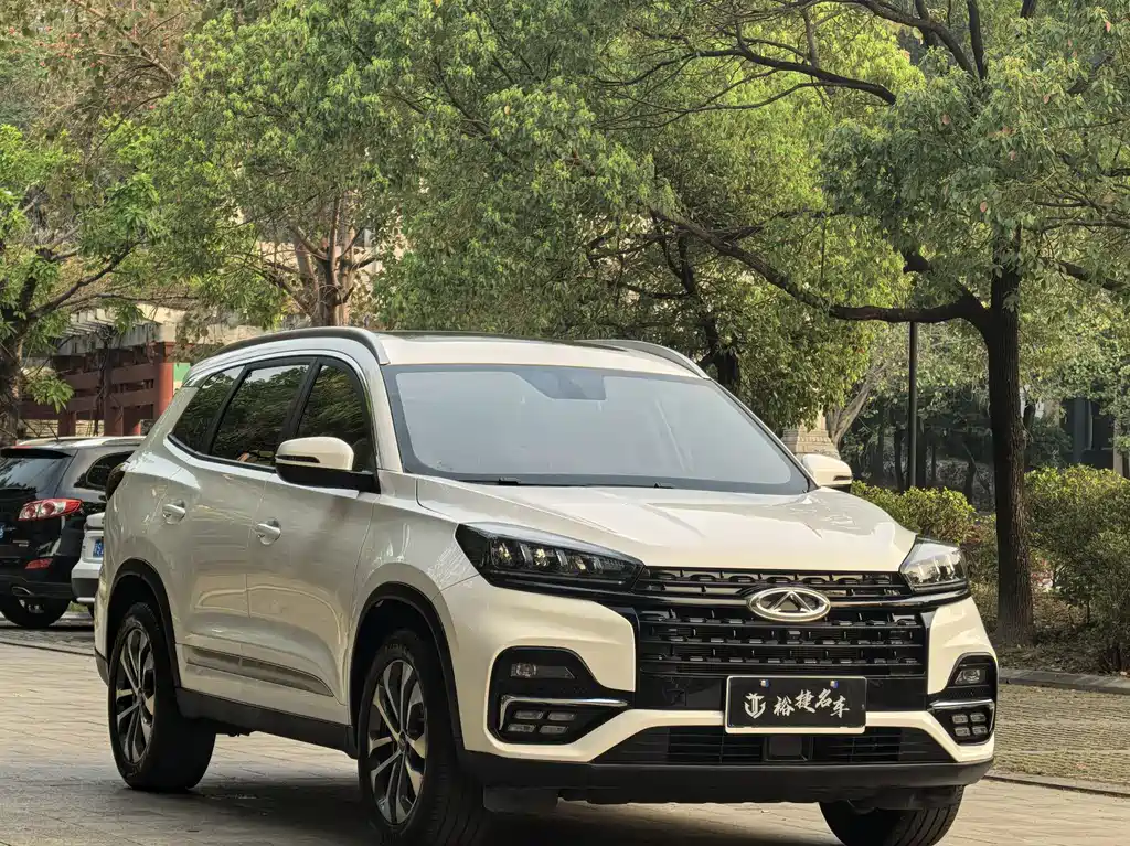 Chery Tiggo 8 — фото 3
