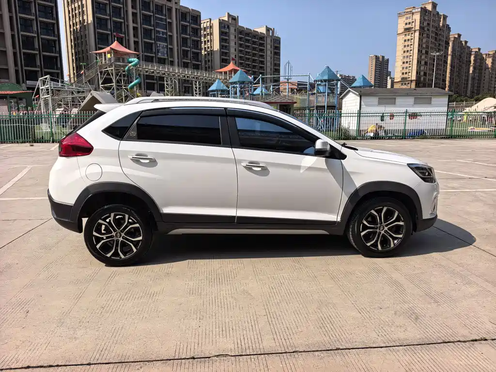 Chery Tiggo 3x — фото 4