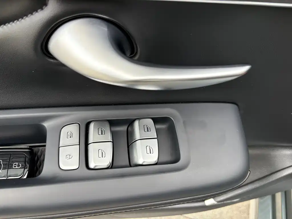 Chery Arrizo 8 PRO — фото 18