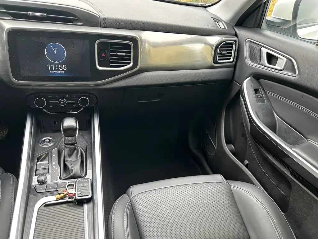 Chery Tiggo 8 — фото 10