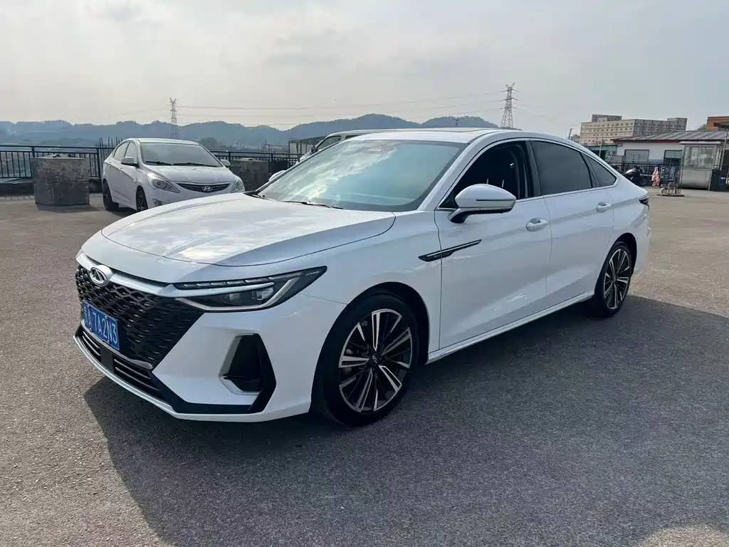 Chery Arrizo 8