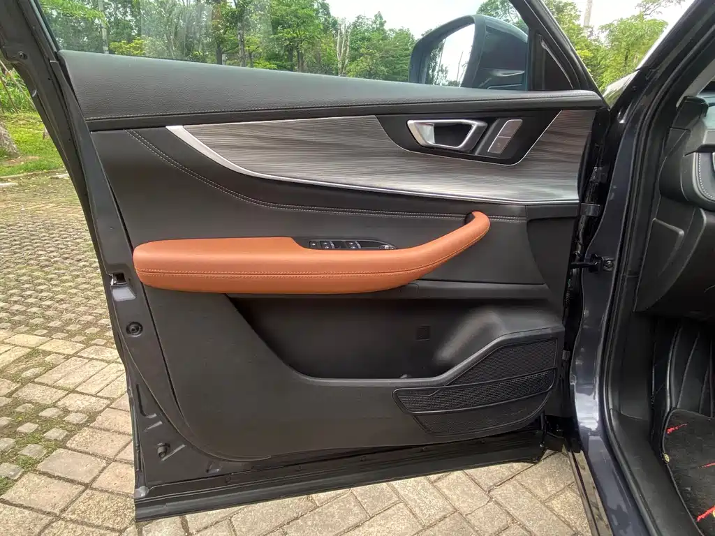 Chery Tiggo 8 PLUS — фото 9