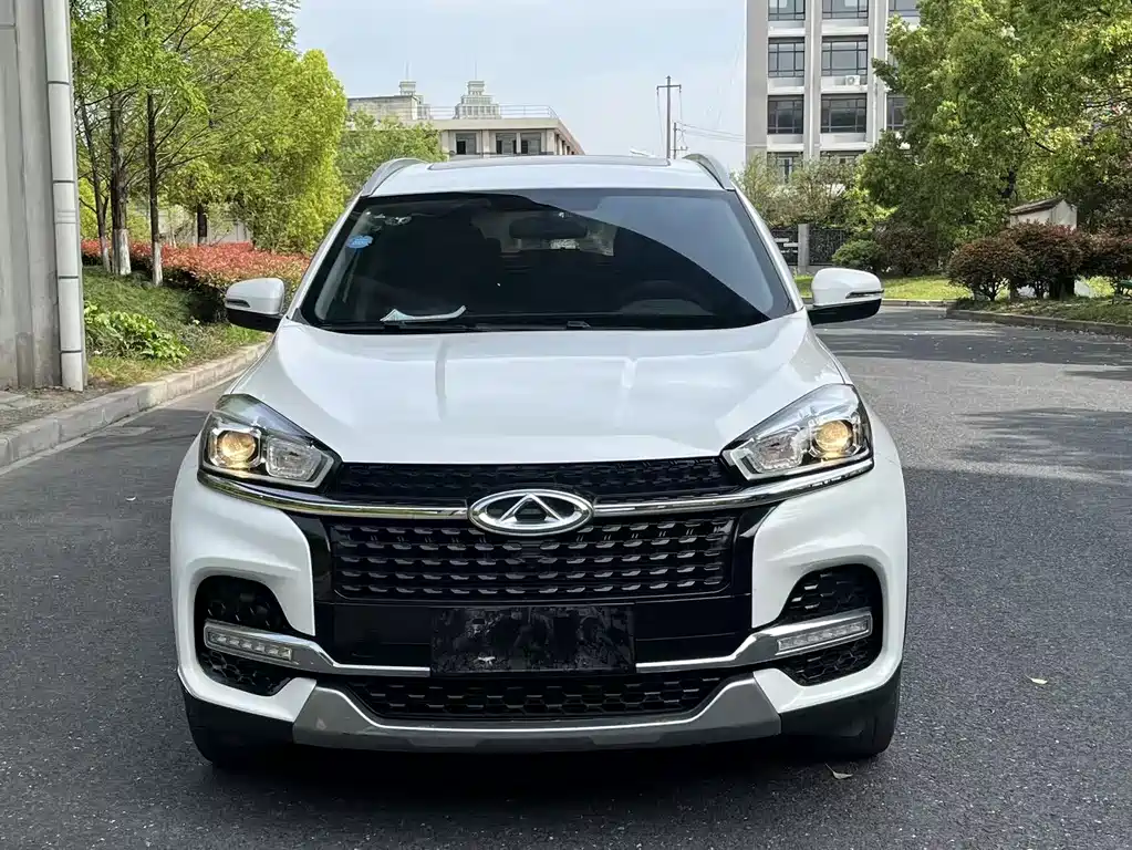 Chery Tiggo 8 — фото 2