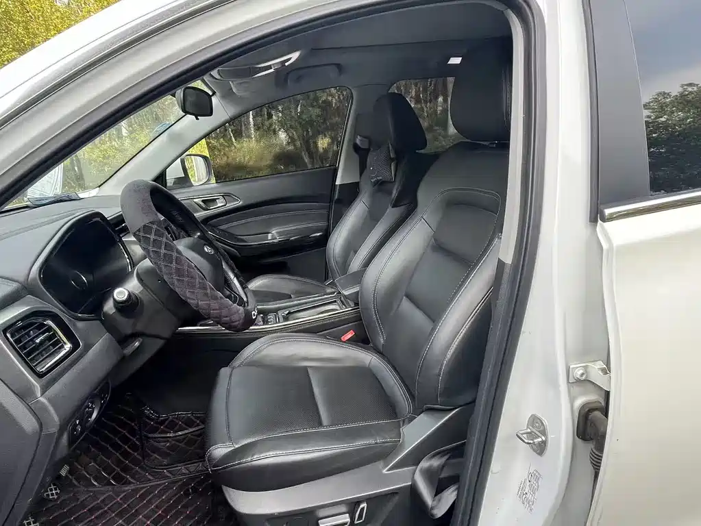 Chery Tiggo 8 — фото 11