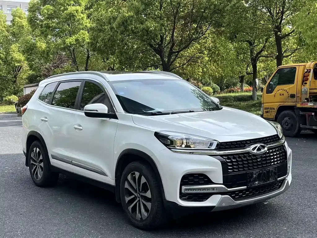 Chery Tiggo 8 — фото 3