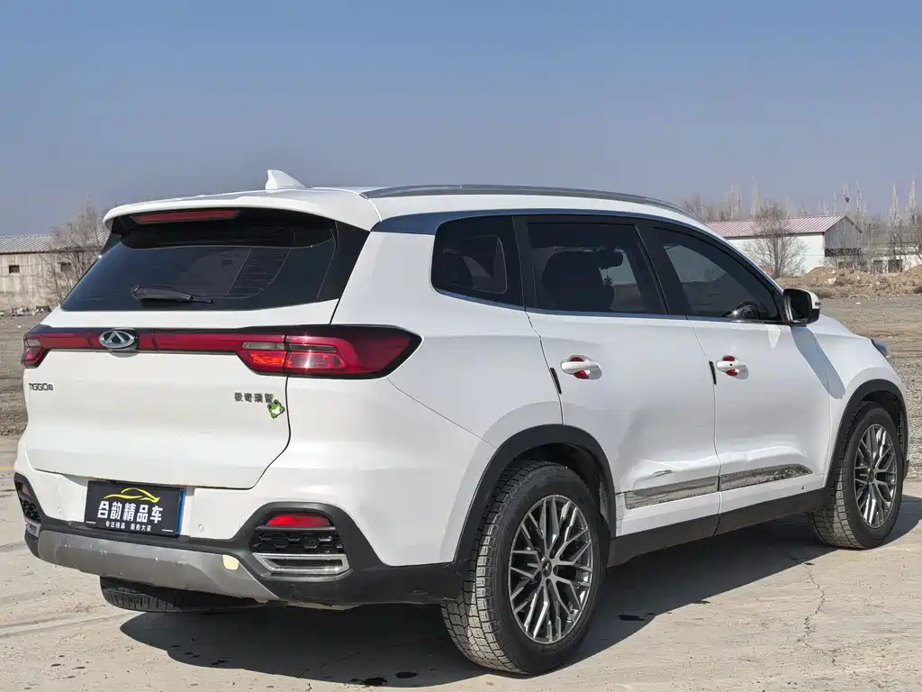 Chery Tiggo 8 — фото 9