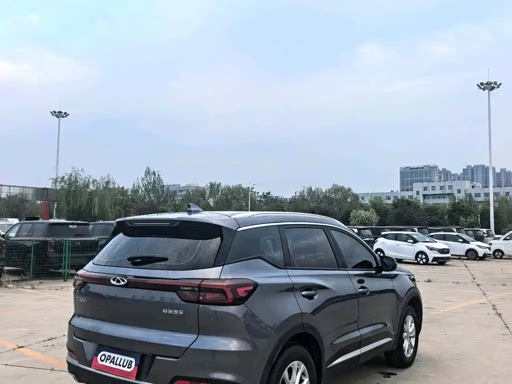 Chery Tiggo 7 — фото 9