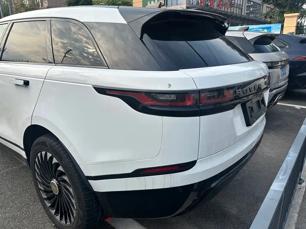 Land Rover Velar — фото 6
