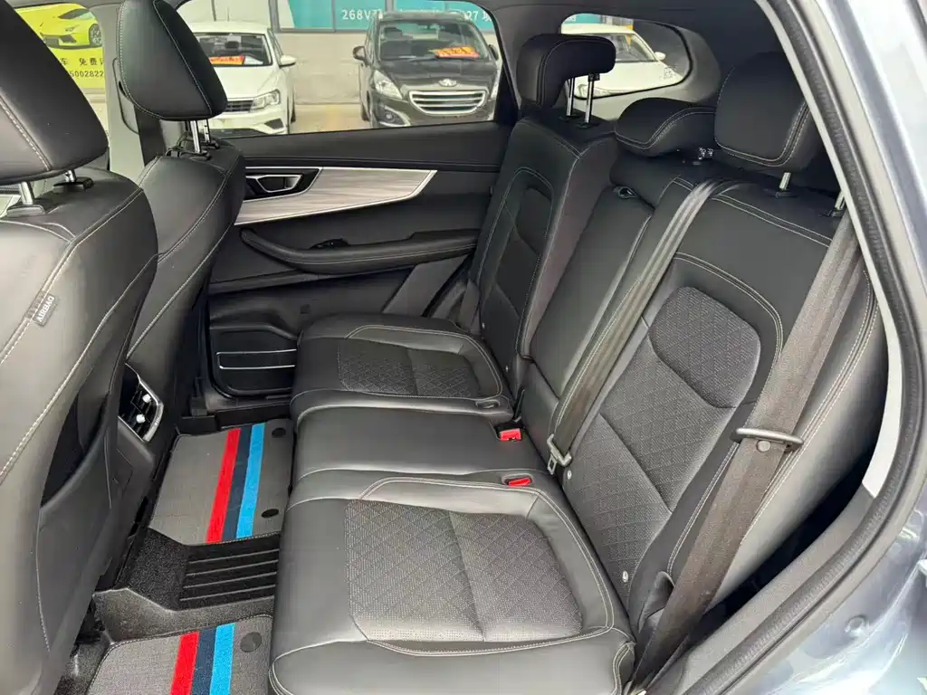 Chery Tiggo 8 — фото 21
