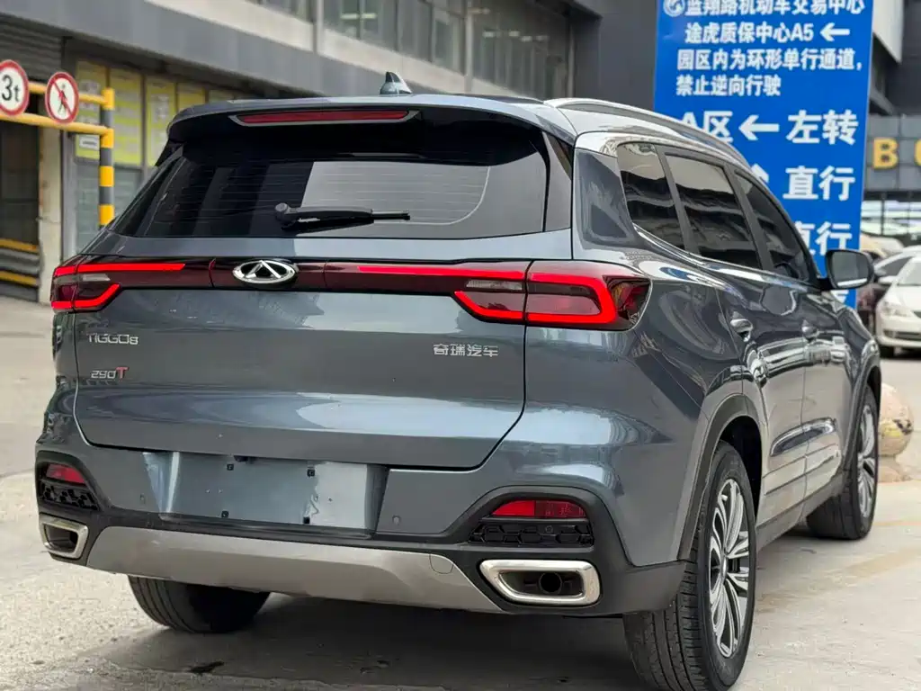 Chery Tiggo 8 — фото 8