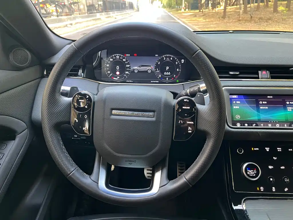 Land Rover Evoque — фото 11